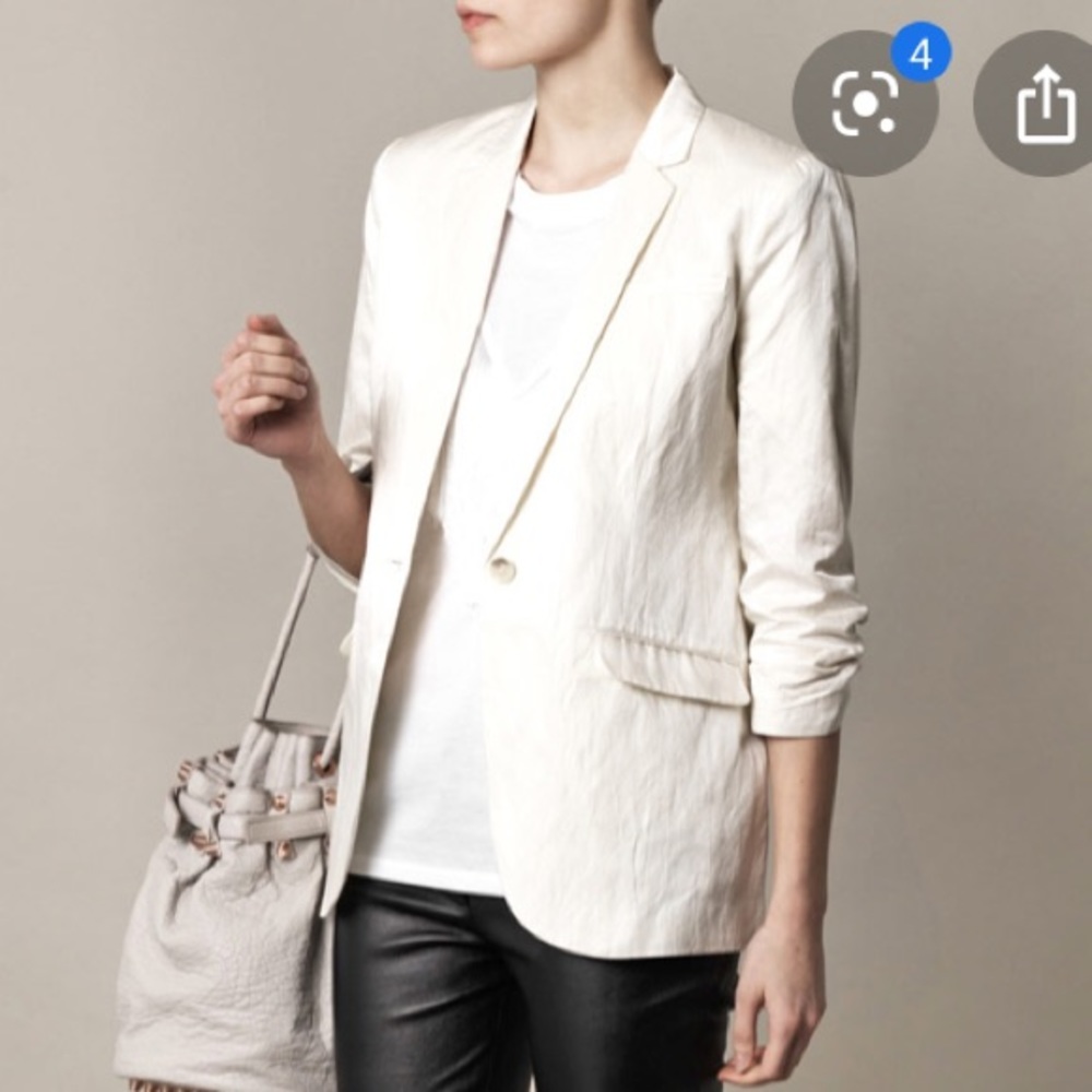 Elizabeth and James Rumpled Blazer Never Worn
